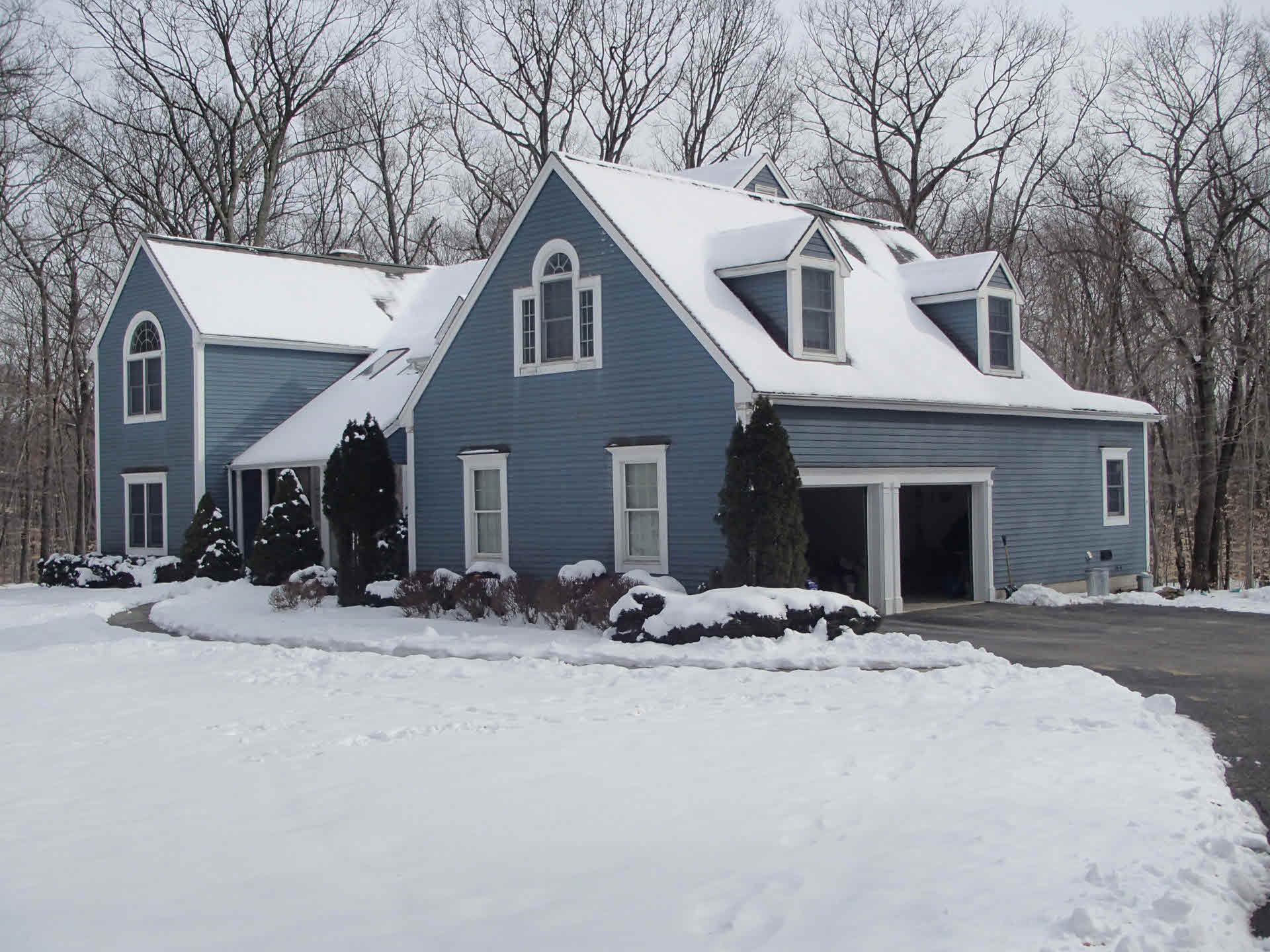 Building photograph for 30 FOX RIDGE DR